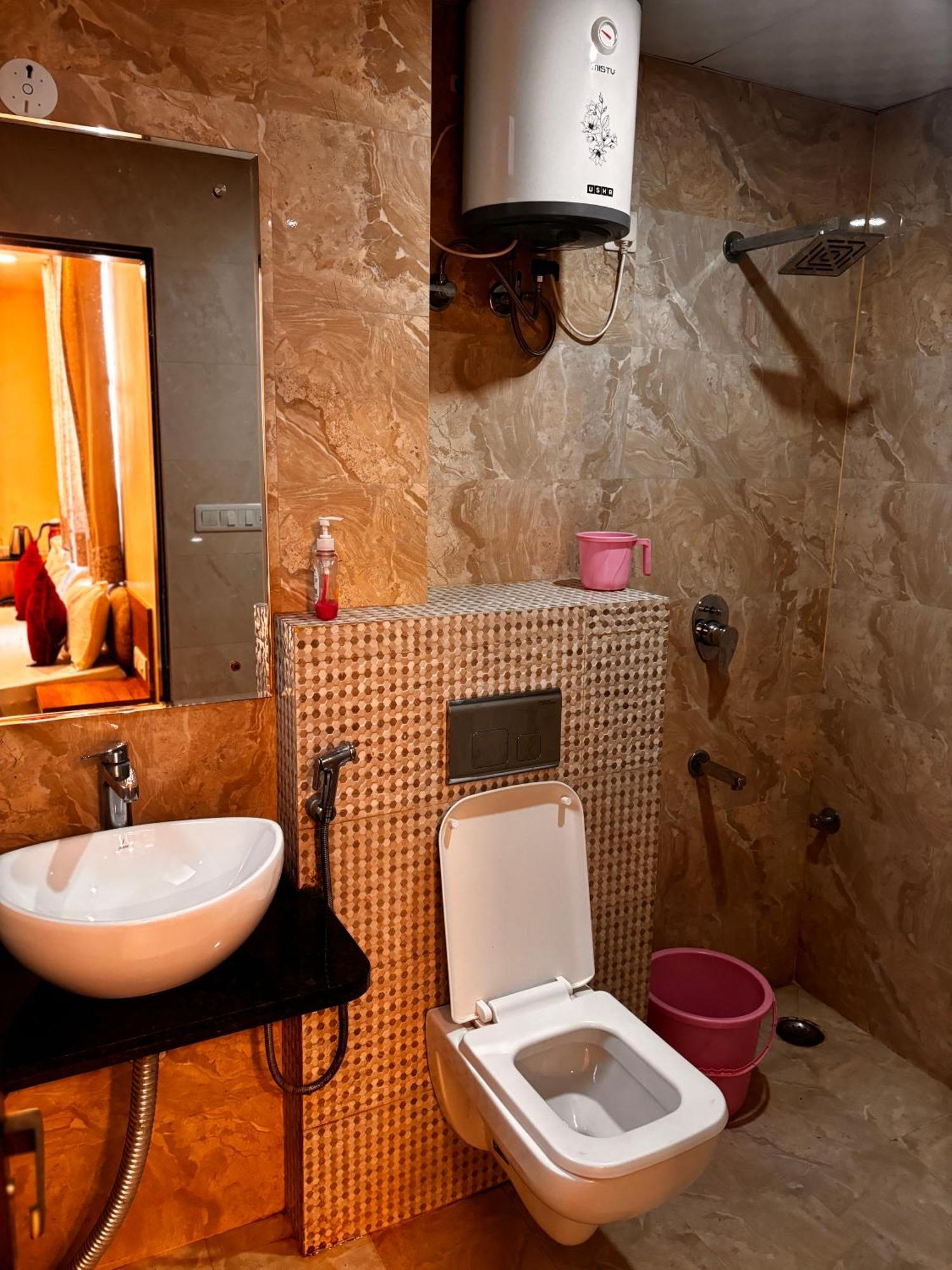 Hotel Gulabi Nagri, Malviya Nagar, Jaipur Ngoại thất bức ảnh