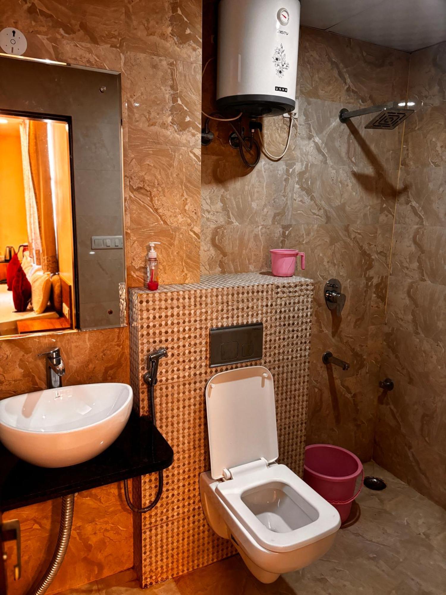 Hotel Gulabi Nagri, Malviya Nagar, Jaipur Ngoại thất bức ảnh