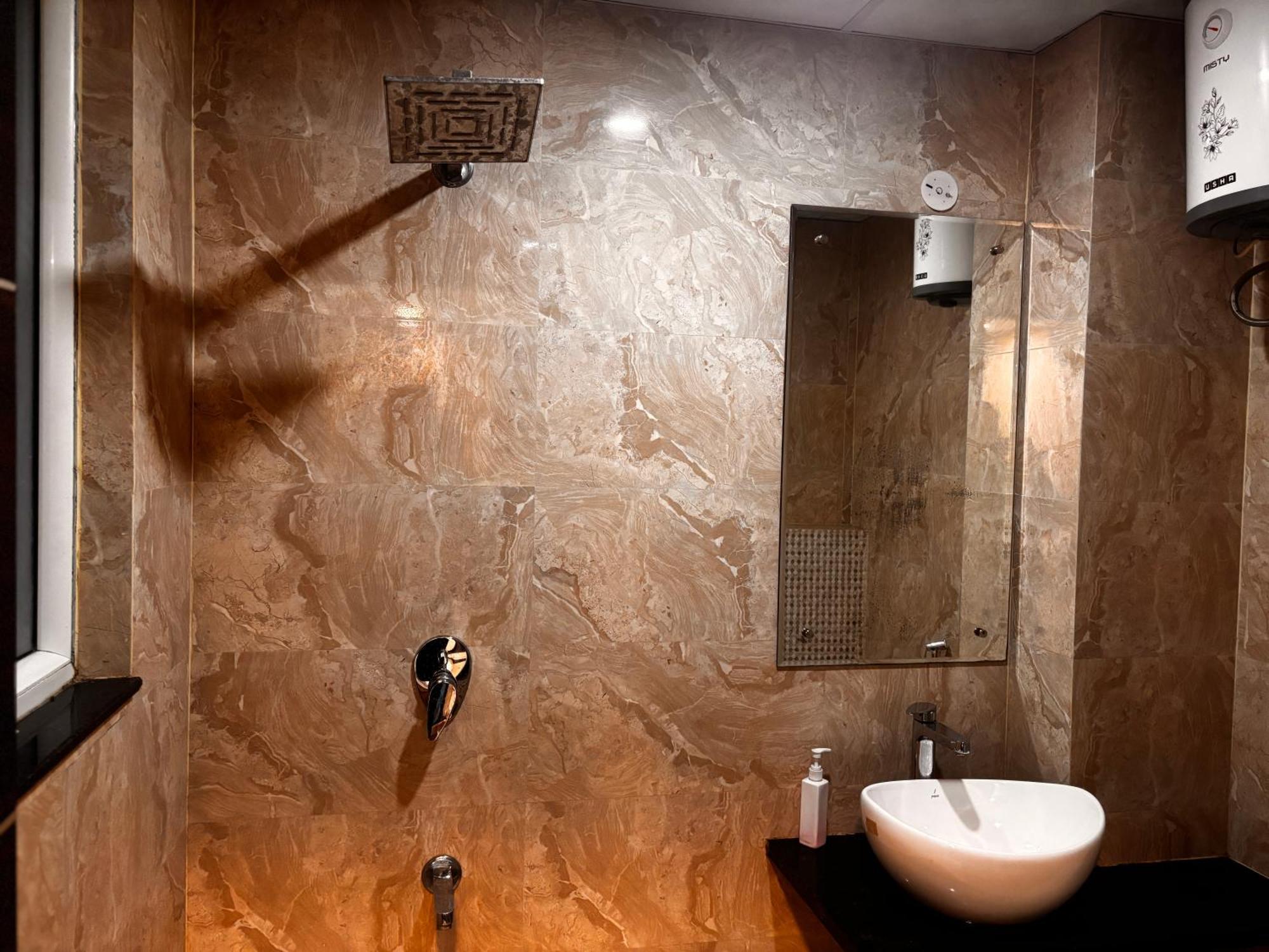 Hotel Gulabi Nagri, Malviya Nagar, Jaipur Ngoại thất bức ảnh