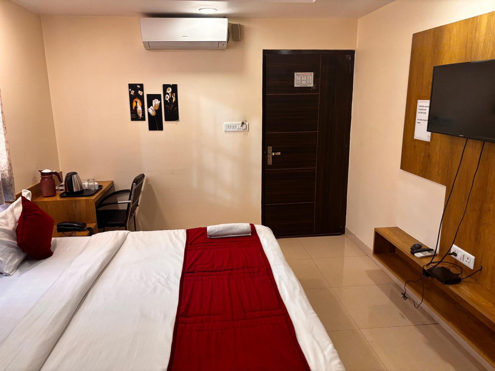 Hotel Gulabi Nagri, Malviya Nagar, Jaipur Ngoại thất bức ảnh